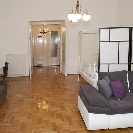 Alice Apartment Будапешт Номер фото