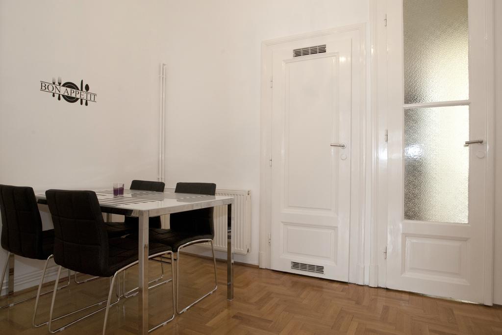 Alice Apartment Будапешт Номер фото