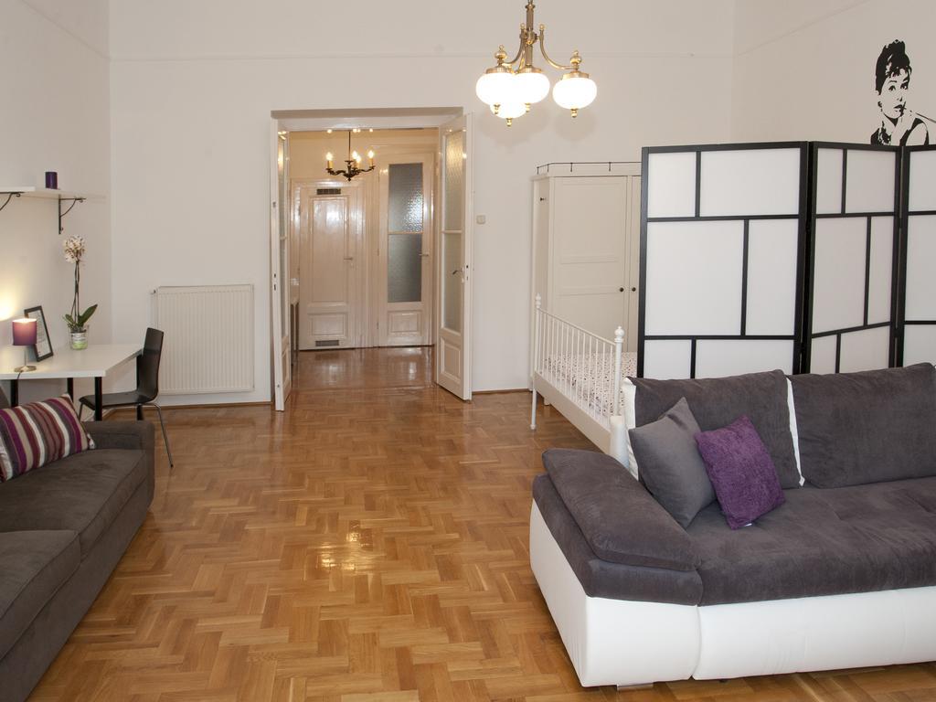 Alice Apartment Будапешт Номер фото